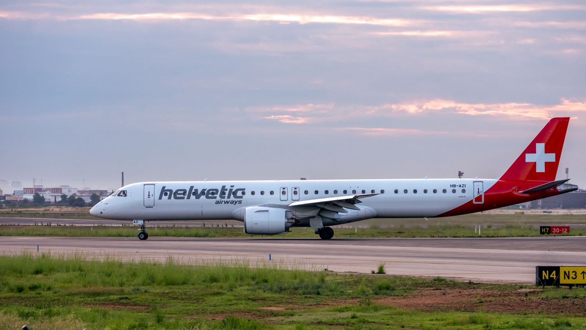 Embraer Order Backlog Hits Record $35.7 Billion on Global Jet Demand