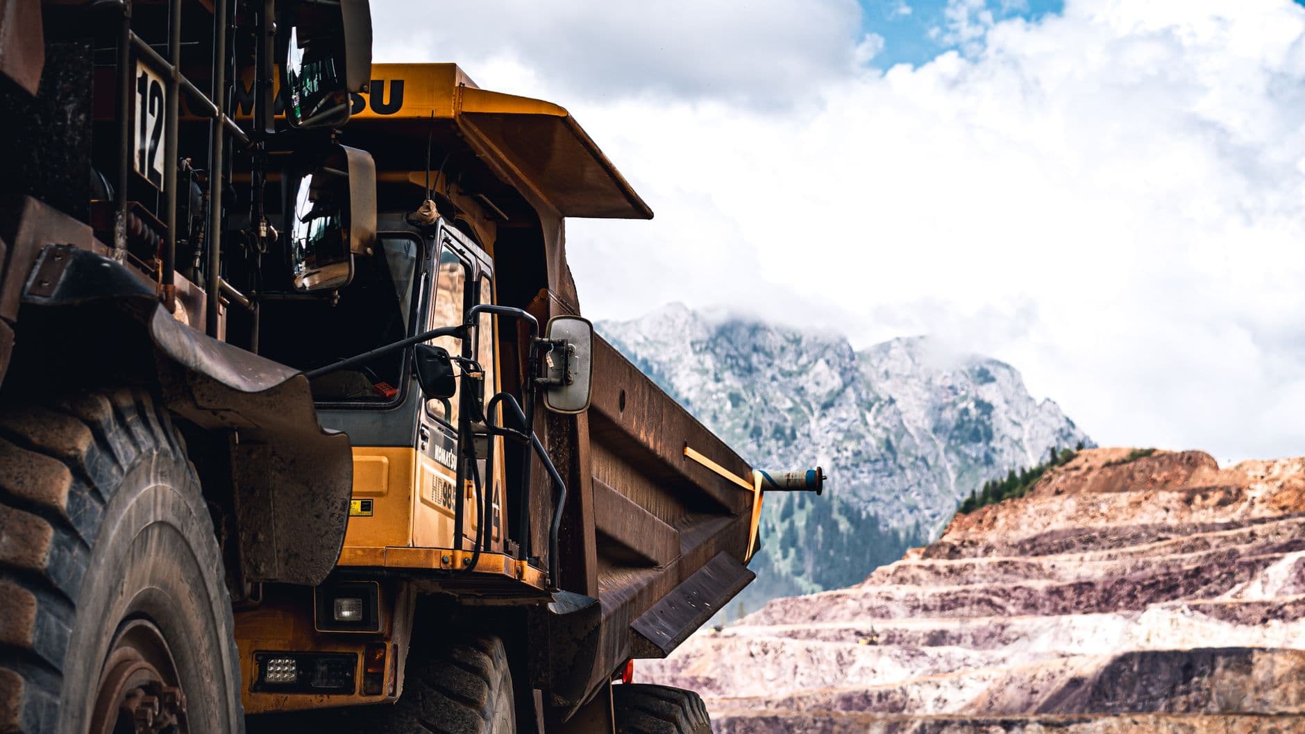 Sigma Lithium stock drops 3.0% amid volatile mining restart in Brazil