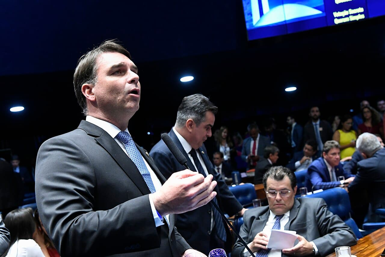Bolsonaro Candidate Flávio Bolsonaro Pledges to Revise Landmark Brazil VAT Reform