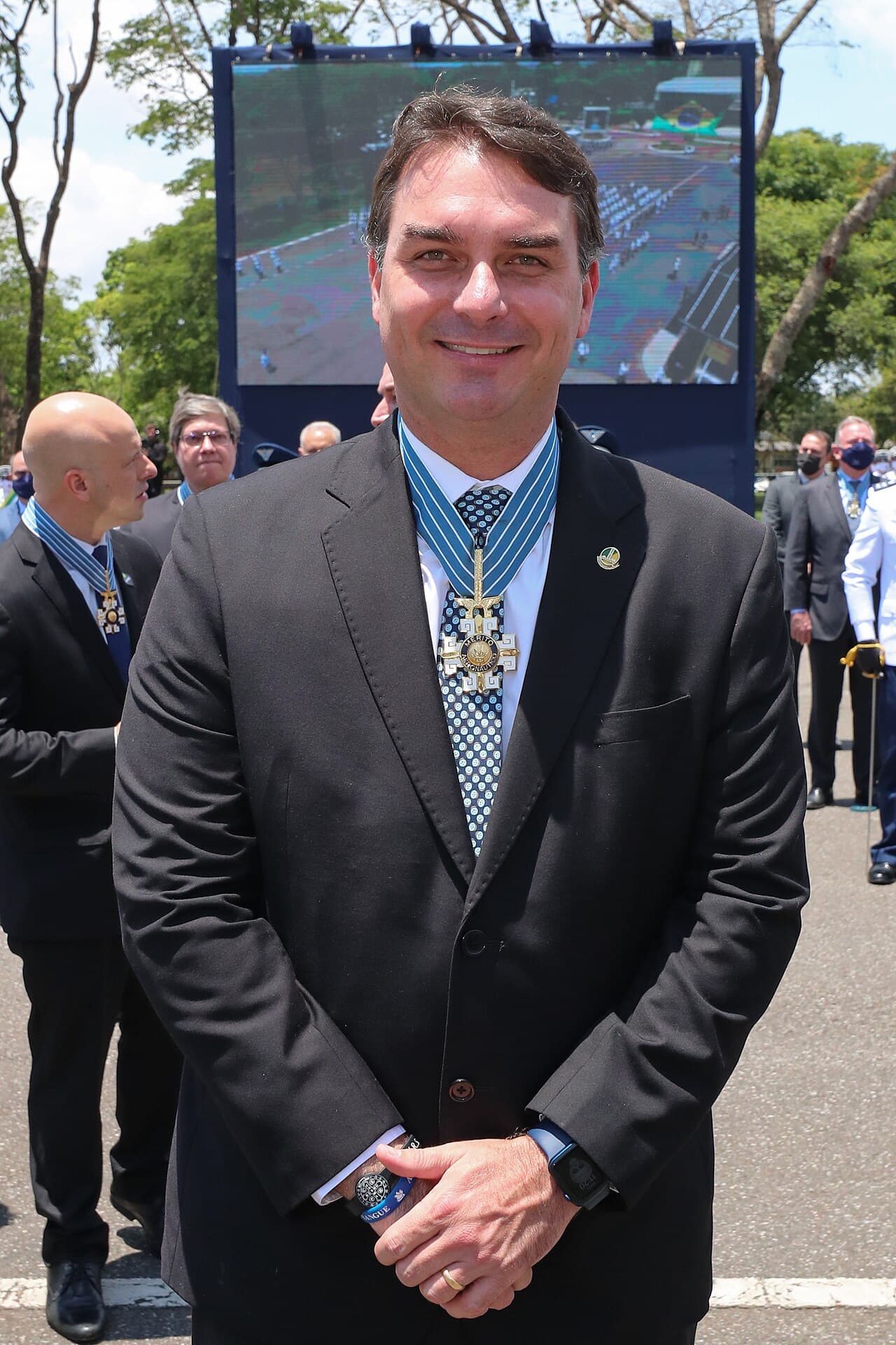 Bolsonaro Challenger Flávio Under Probe Over Corrupt Banker's Film