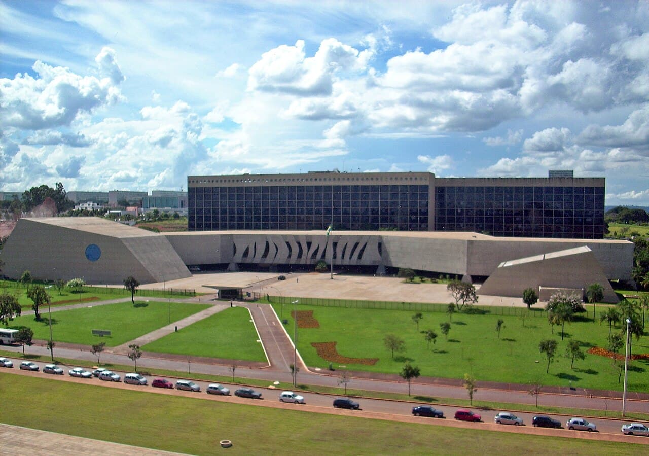 Brazil Pushes Court for Fracking Green Light, Eyes Pelotas Basin