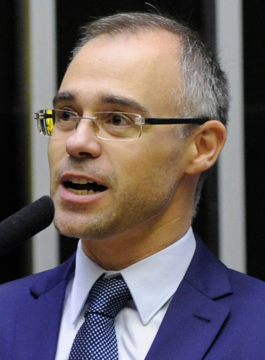 Brazil STF Justice Mendonça Extends Suspension of Workplace Mental Health Fines for Brazilian Companies