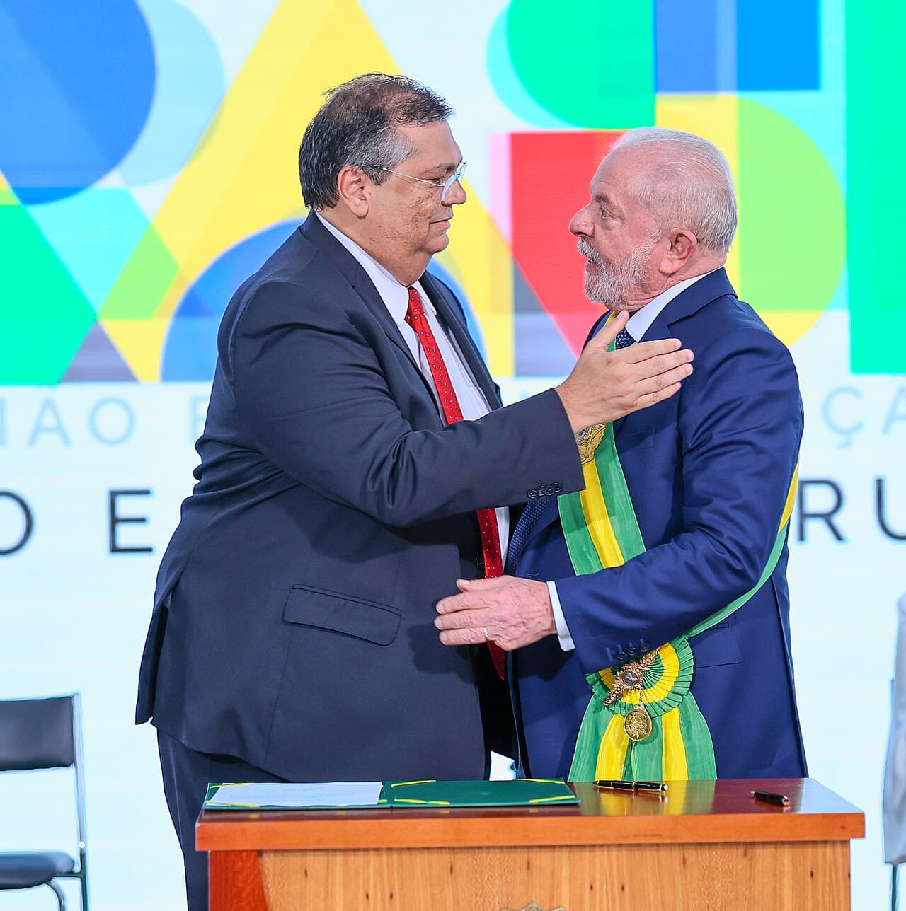 Brazil STF Minister Flávio Dino Voids Key Political Funding Tool Controlled by Party Bosses