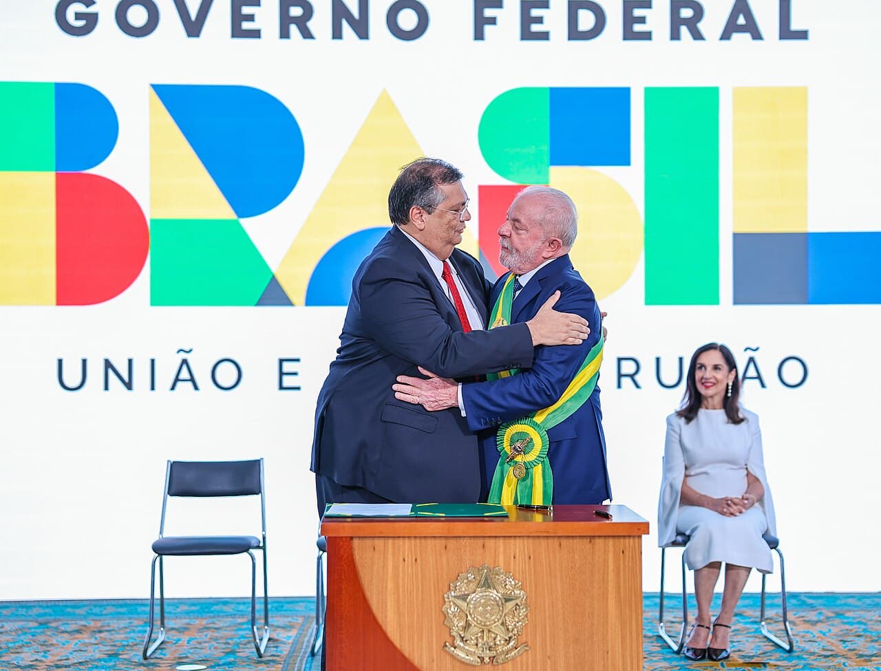 Brazil Supreme Court Justice Lifts Secrecy on Mário Frias Probe, Citing Possible PCC Link