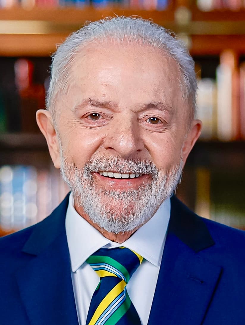 Lula and Bolsonaro Offer Dueling Plans to Avert Brazil’s Fiscal Crisis