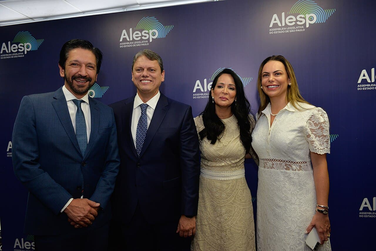 São Paulo Governor Tarcísio de Freitas Set for Re-Election, Boosting Brazil’s Pro-Privatization Agenda