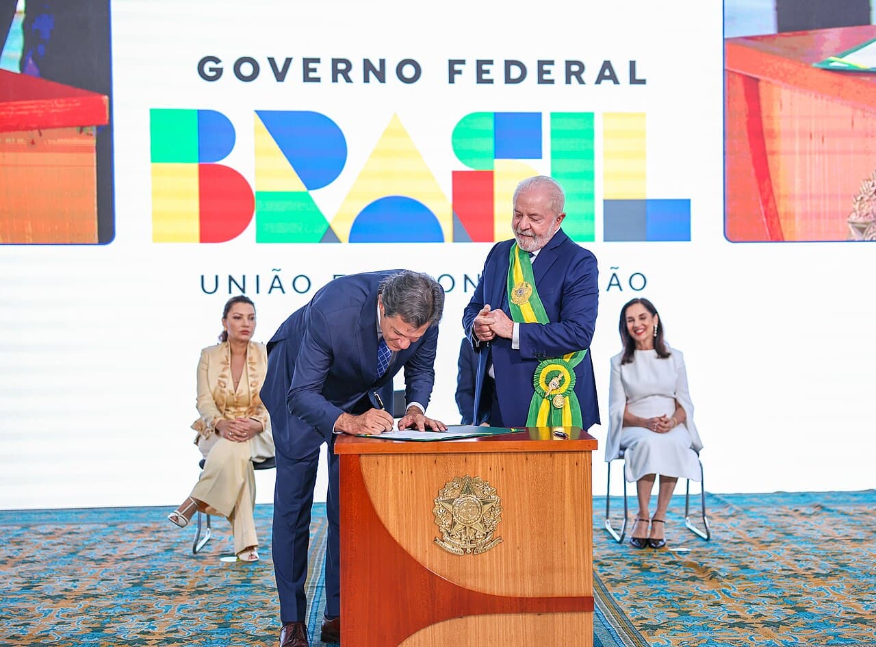 São Paulo Gubernatorial Candidate Fernando Haddad Threatens Review of Sabesp Privatization, Infrastructure Contracts