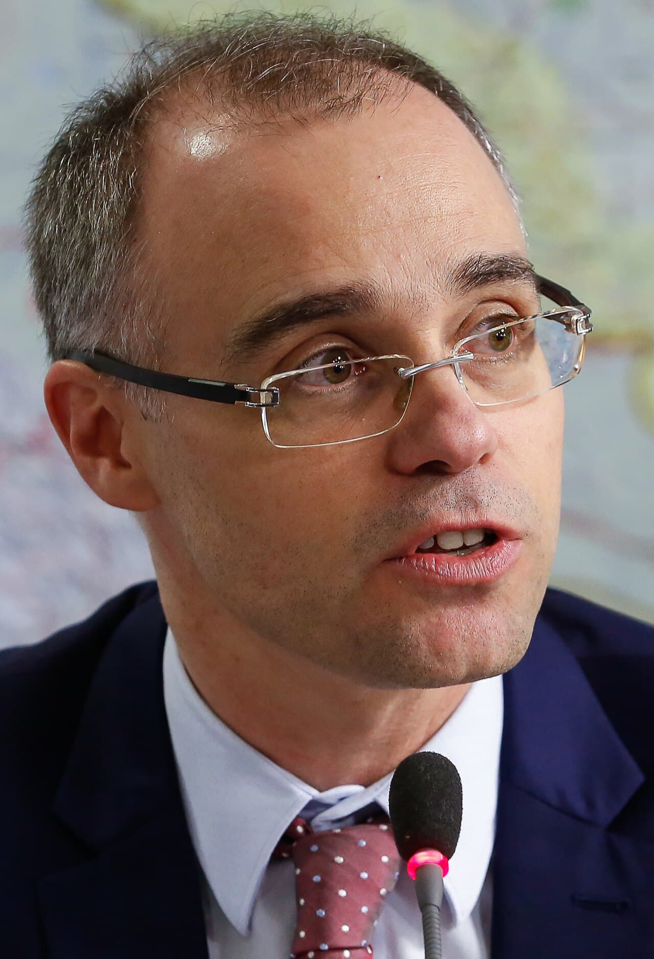 Supreme Court Justice Orders Removal of Federal Police Chief, Deepening Institutional Crisis